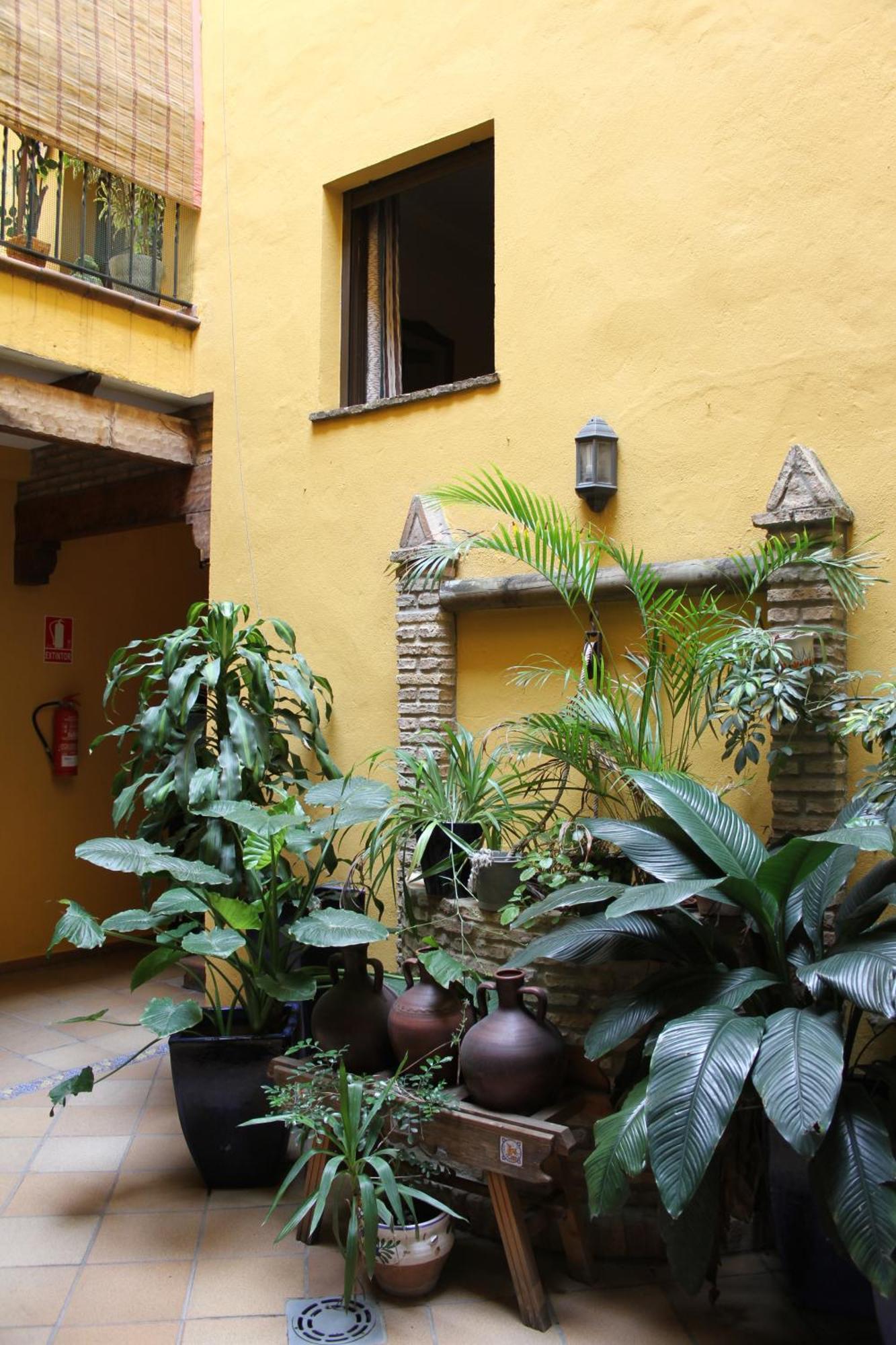 Hostal Lojo Conil De La Frontera Exterior foto